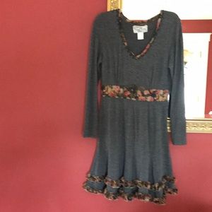 Long sleeve gray dress